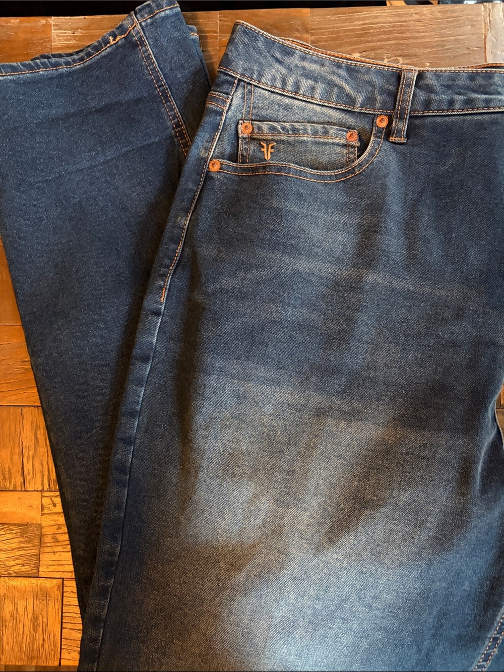 Frye High Rise Cuff Denim Jeans in Amari Wash - Picture 9 of 15
